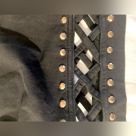 2B Black Studded Women's Crop Top size M - Picture 4 of 6